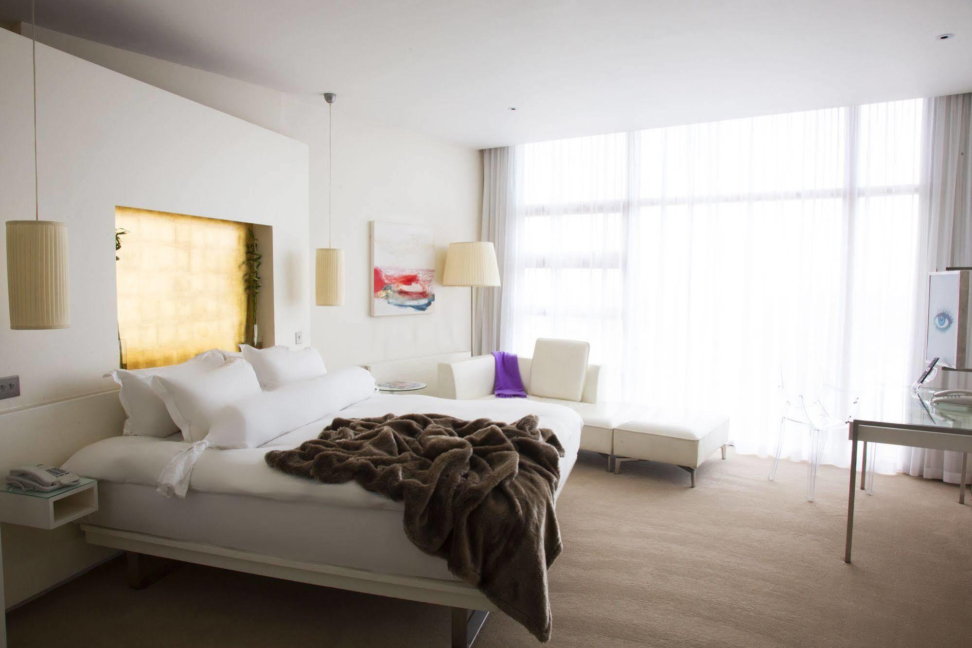 The Beacon Hotell Sandyford Eksteriør bilde