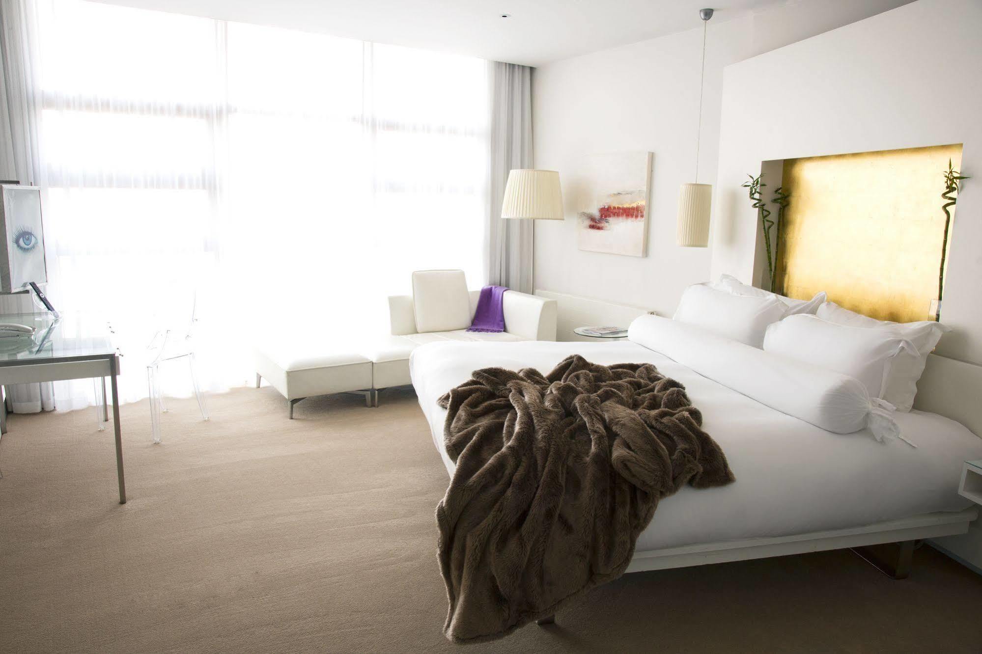 The Beacon Hotell Sandyford Eksteriør bilde