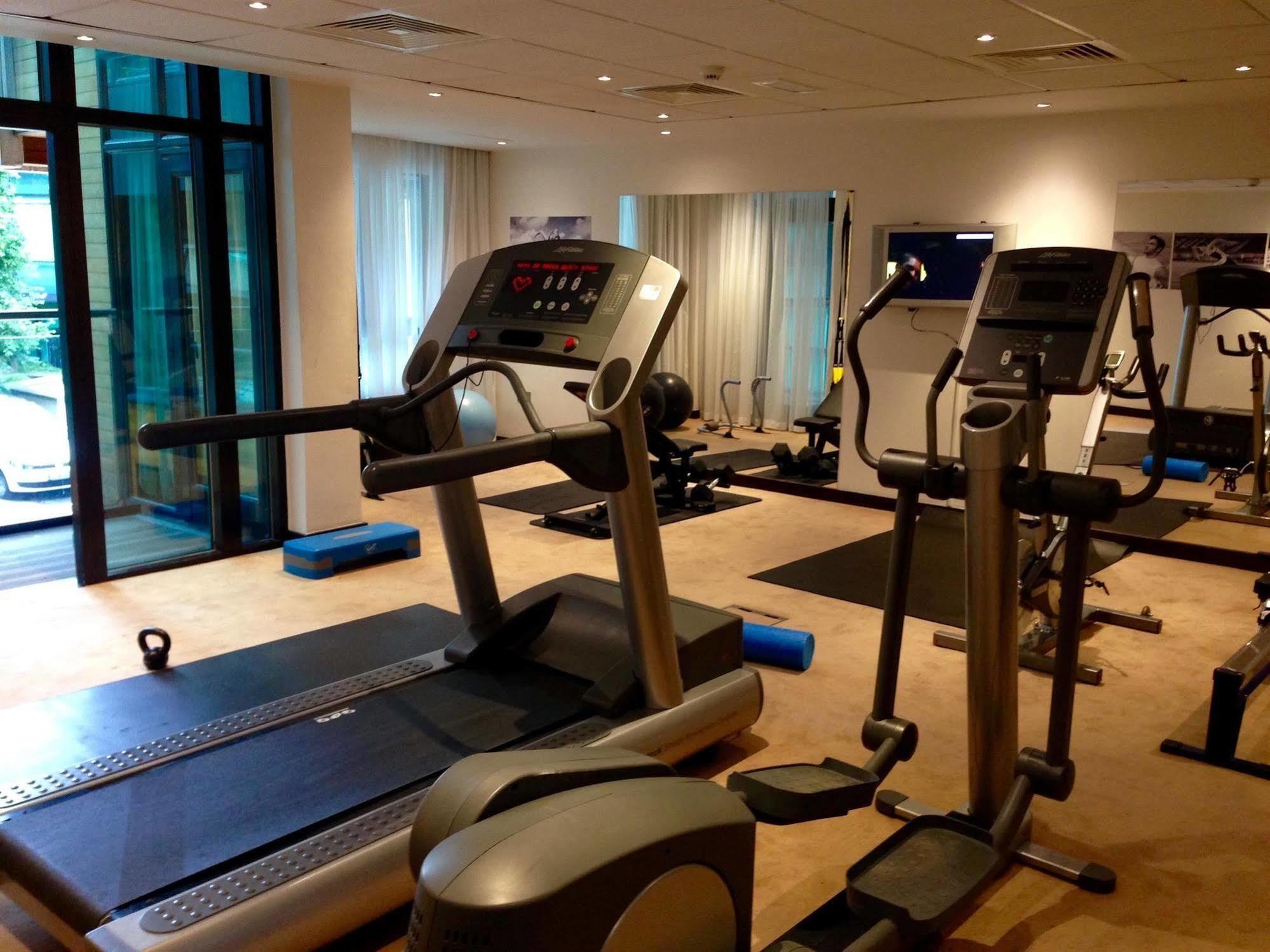 The Beacon Hotell Sandyford Eksteriør bilde
