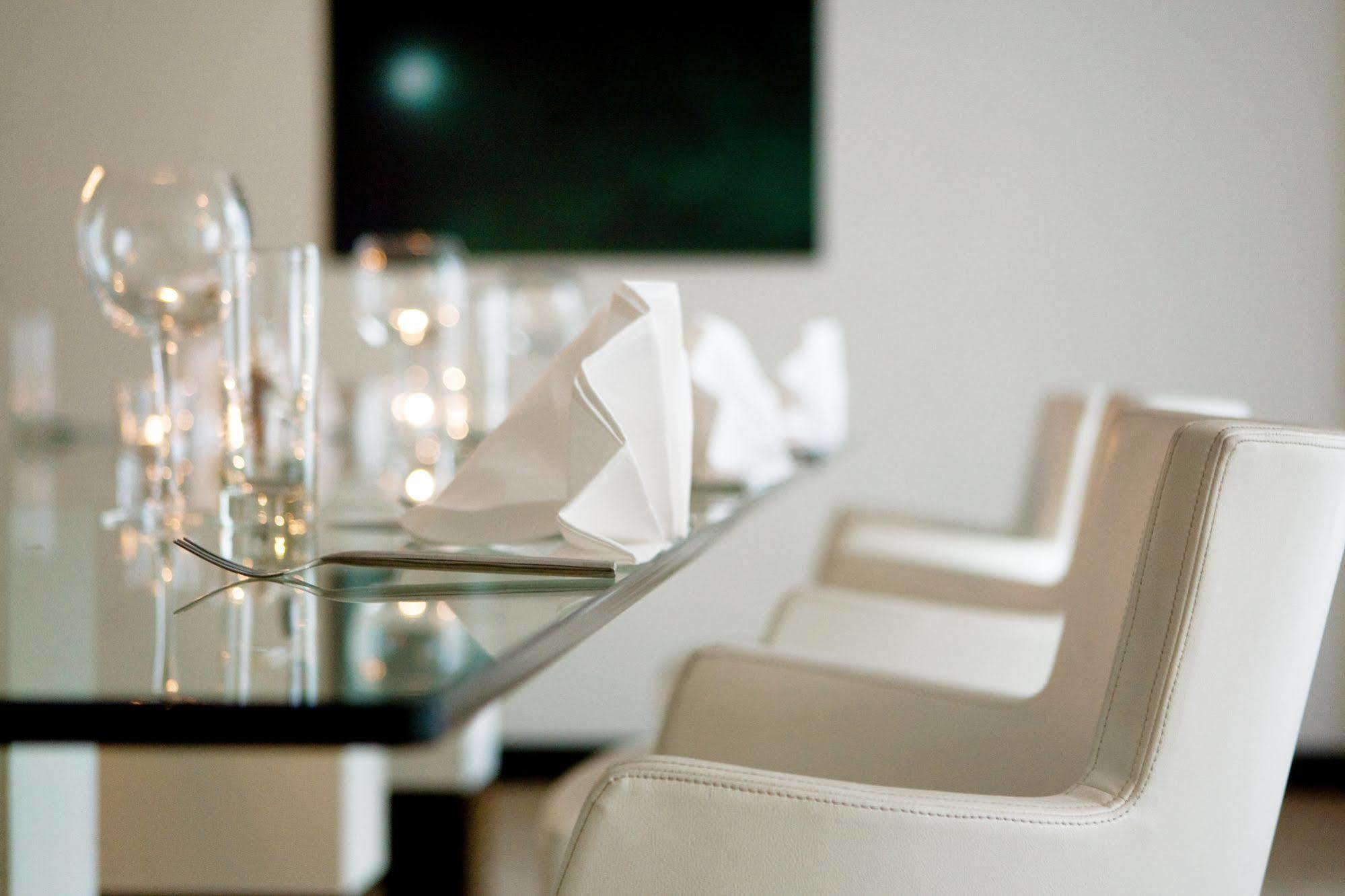 The Beacon Hotell Sandyford Eksteriør bilde